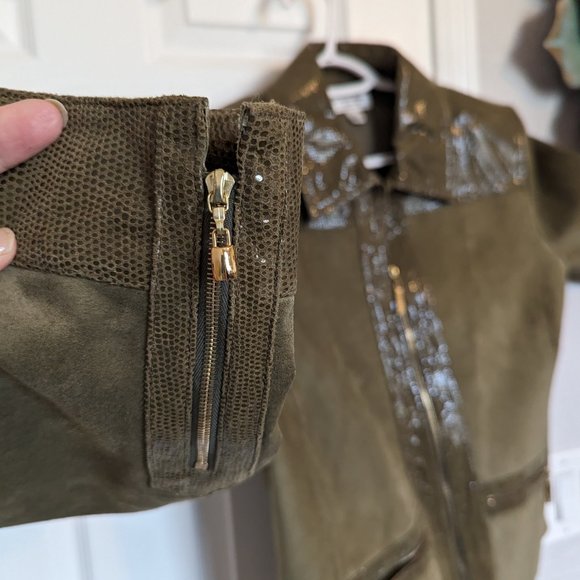St. John |  Olive |  REAL Leather - Snake & Suede Jacket!! | M | EUC | Rich Mom - Picture 5 of 11